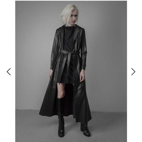 Wolf & Badger JULIA ALLERT Black Long Button-Up Eco-Leather Trench Coat - Picture 4 of 4